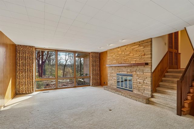 1000 56th Street, Des Moines, IA 50311