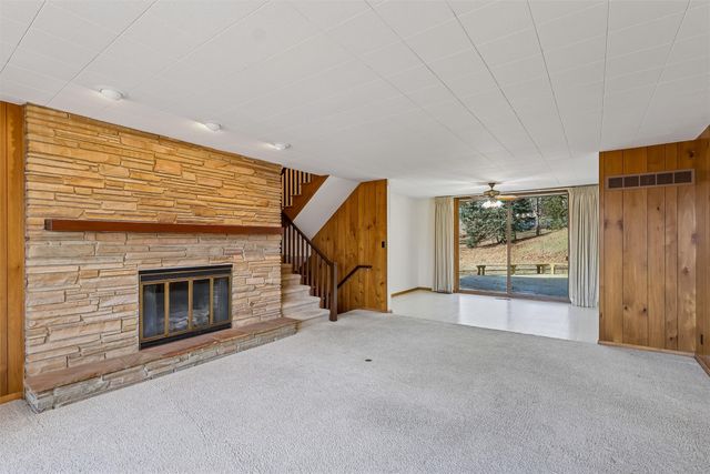 1000 56th Street, Des Moines, IA 50311