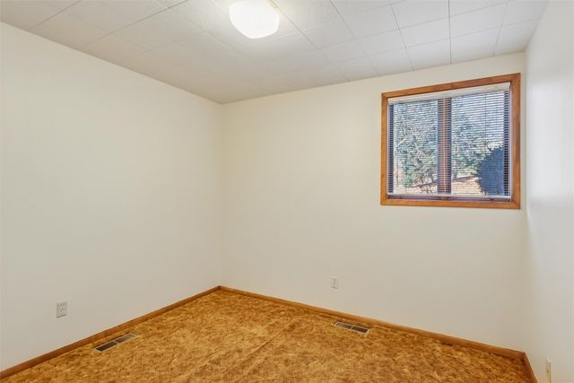 1000 56th Street, Des Moines, IA 50311