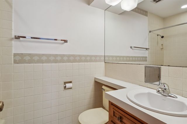 1000 56th Street, Des Moines, IA 50311