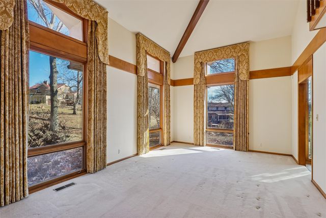 1000 56th Street, Des Moines, IA 50311