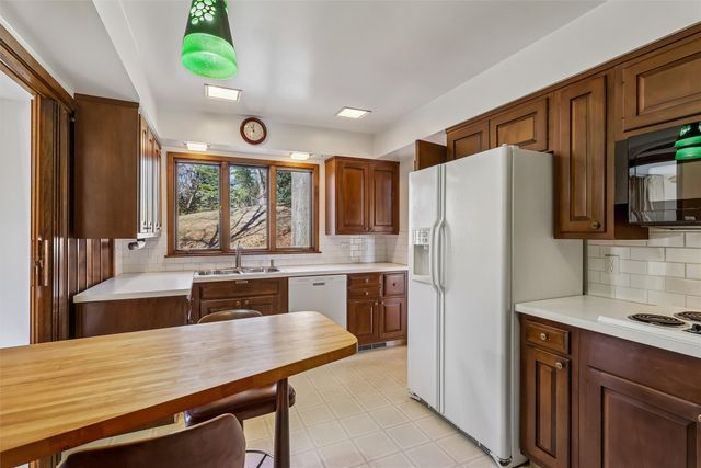 1000 56th Street, Des Moines, IA 50311