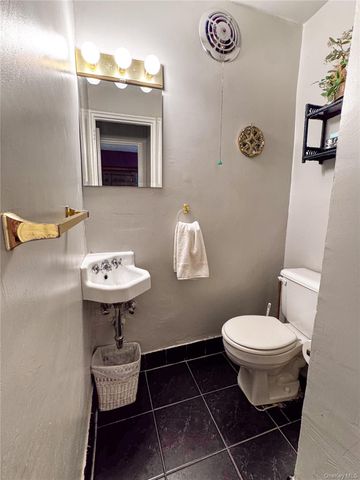 212-87 16th Avenue 189, Bayside, NY 11360