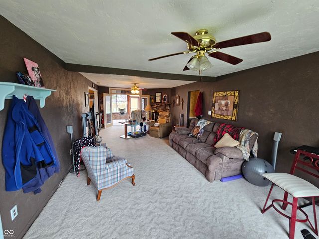 2211 W 600 S, Anderson, IN 46013