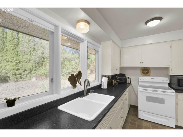 21076 Nw Green Mountain Rd, Banks, OR 97106