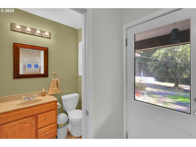 21076 Nw Green Mountain Rd, Banks, OR 97106