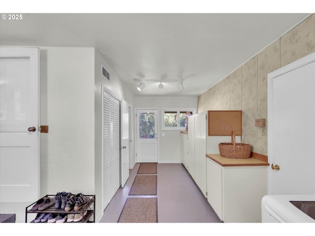 21076 Nw Green Mountain Rd, Banks, OR 97106