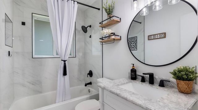 542 NW 47th Avenue, Plantation, FL 33317