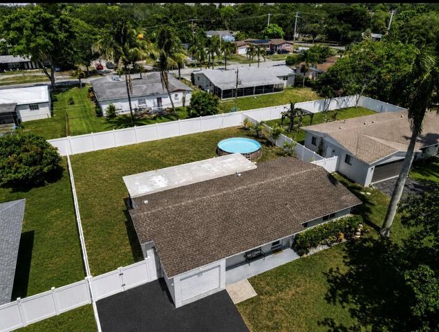 542 NW 47th Avenue, Plantation, FL 33317