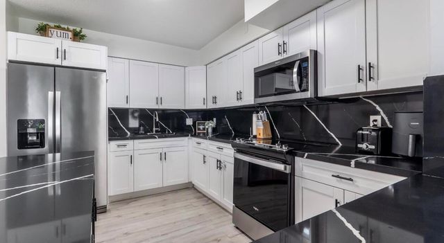 542 NW 47th Avenue, Plantation, FL 33317