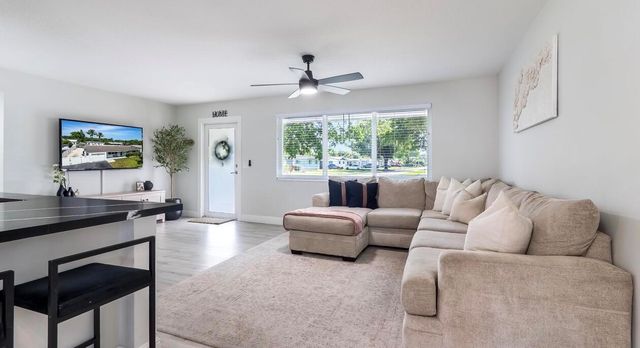 542 NW 47th Avenue, Plantation, FL 33317