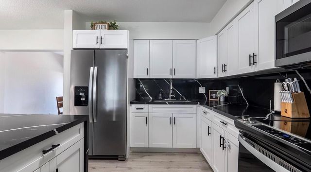 542 NW 47th Avenue, Plantation, FL 33317