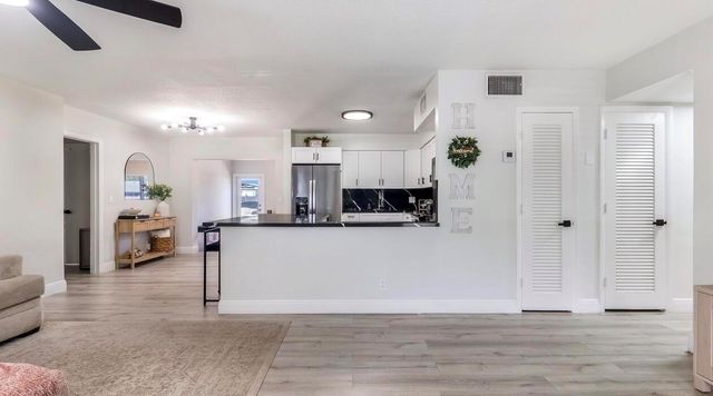 542 NW 47th Avenue, Plantation, FL 33317