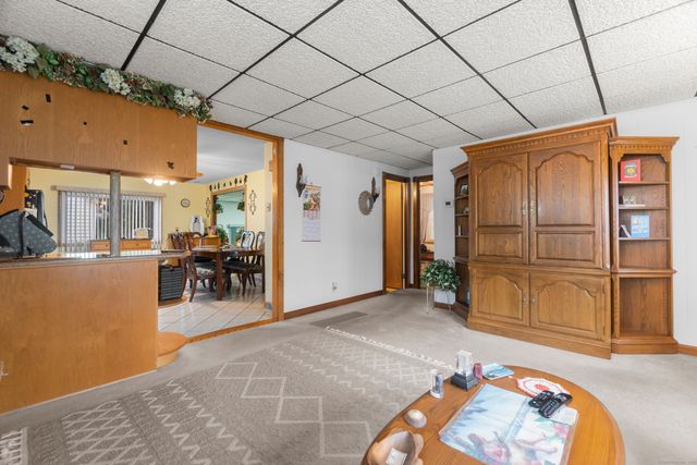 295 Midway Oval, Groton, CT 06340