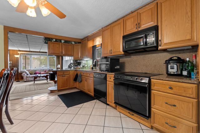 295 Midway Oval, Groton, CT 06340