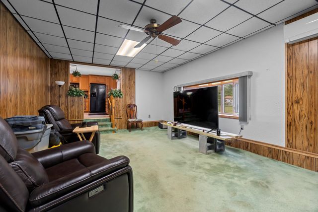 295 Midway Oval, Groton, CT 06340