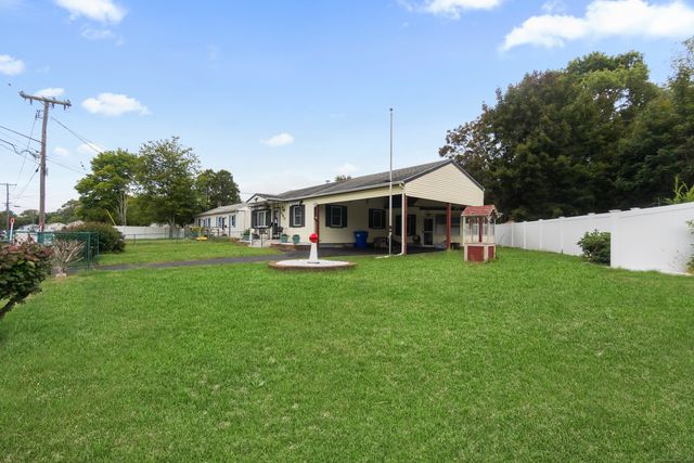 295 Midway Oval, Groton, CT 06340