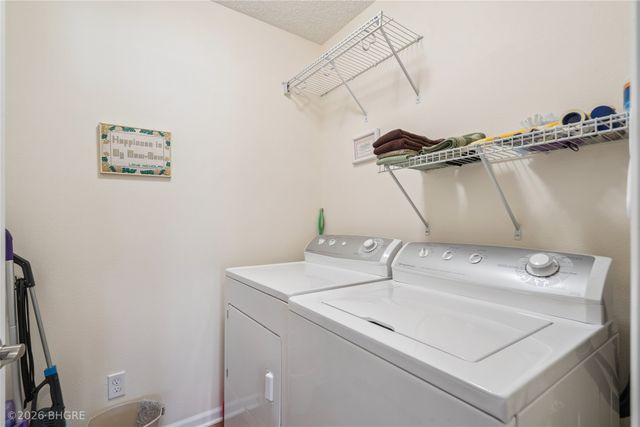 2722 NW 154th Court, Clive, IA 50325