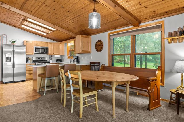 W6220 N Lakeview Drive, Markesan, WI 53946