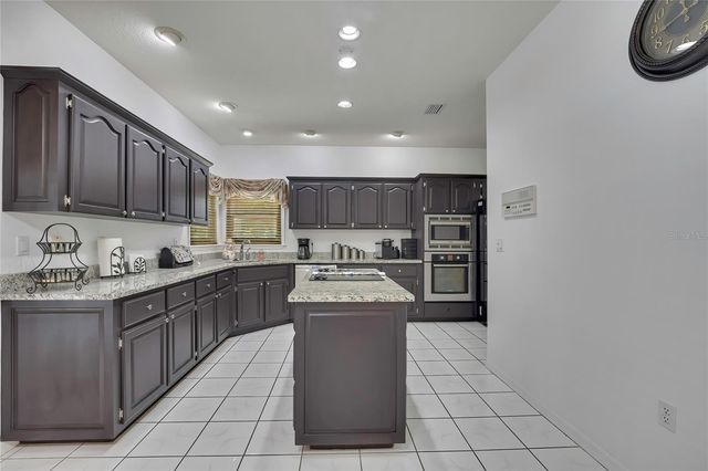 7377 ROYAL OAK DRIVE, Weeki Wachee, FL 34607