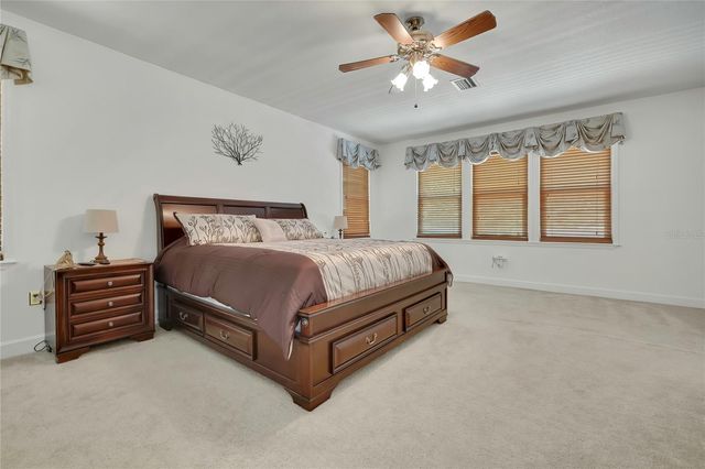 7377 ROYAL OAK DRIVE, Weeki Wachee, FL 34607