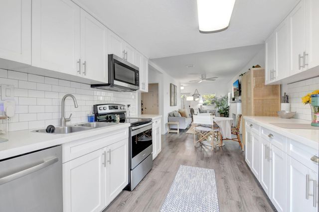 422 N H Street, Lake Worth Beach, FL 33460