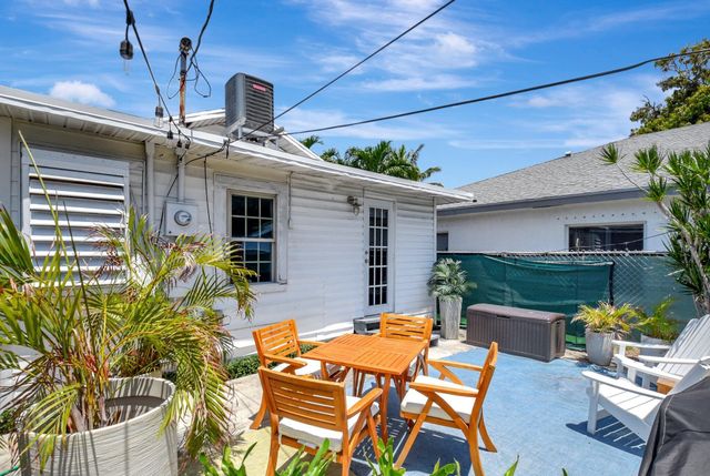 422 N H Street, Lake Worth Beach, FL 33460