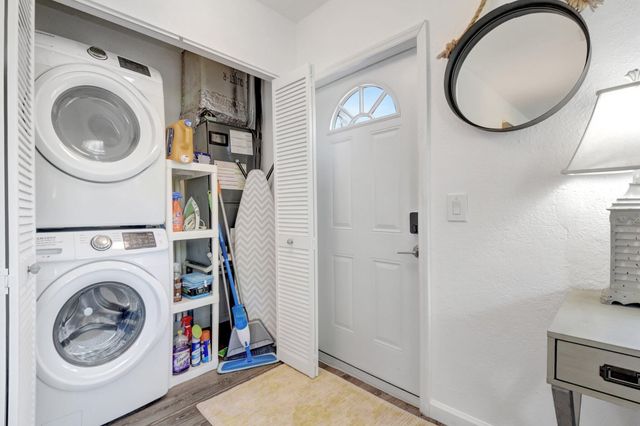 422 N H Street, Lake Worth Beach, FL 33460