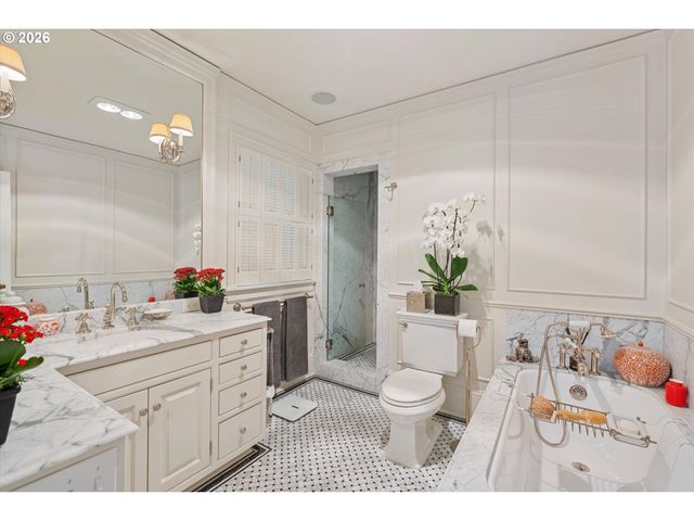 2836 Nw CUMBERLAND Rd, Portland, OR 97210