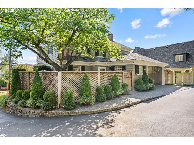 2836 Nw CUMBERLAND Rd, Portland, OR 97210