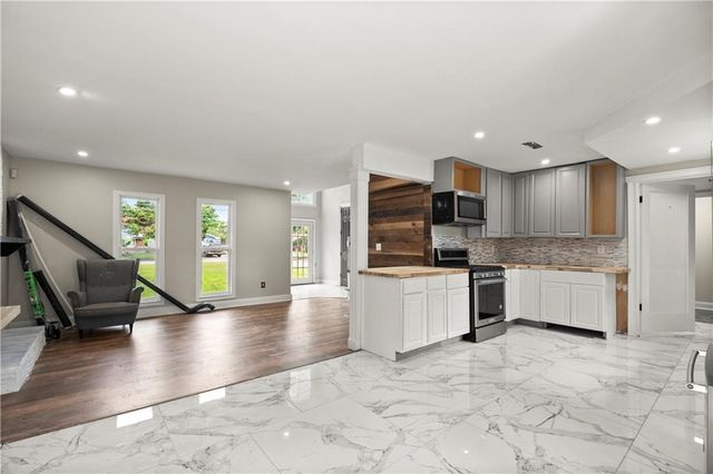 5312 Heather Lane, Atlanta, GA 30349