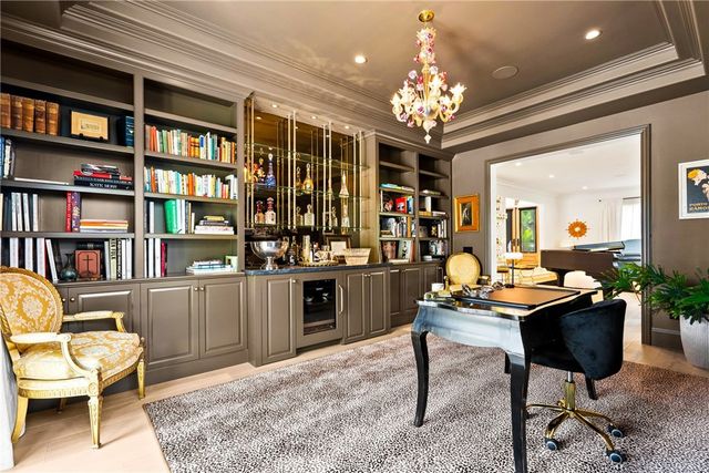 23477 Park Colombo, Calabasas, CA 91302