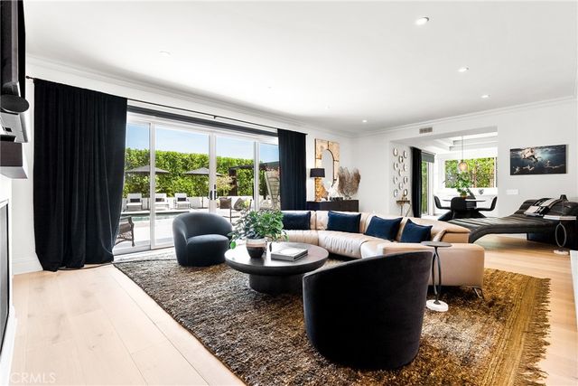 23477 Park Colombo, Calabasas, CA 91302