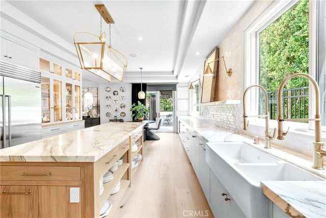 23477 Park Colombo, Calabasas, CA 91302