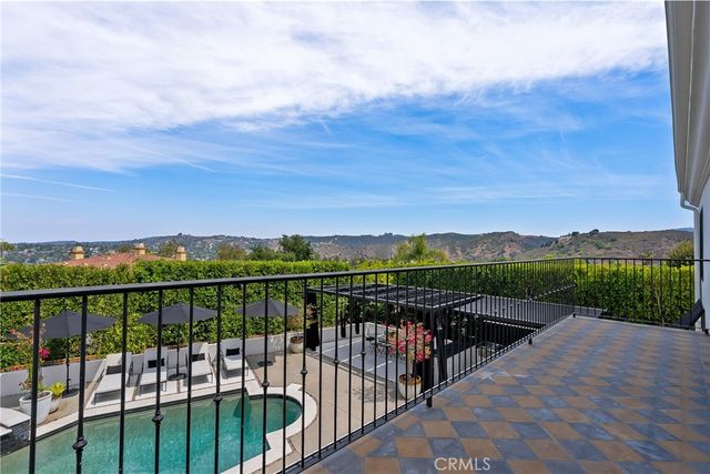 23477 Park Colombo, Calabasas, CA 91302