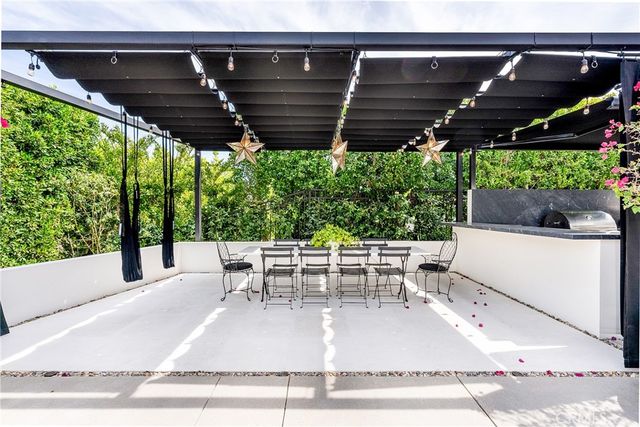 23477 Park Colombo, Calabasas, CA 91302