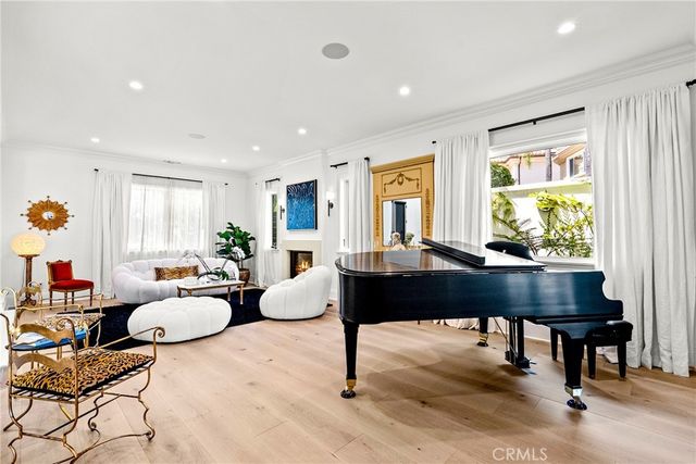 23477 Park Colombo, Calabasas, CA 91302