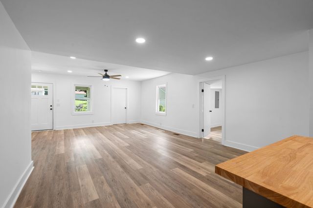 102 Lowe St, Mount Pleasant, TN 38474