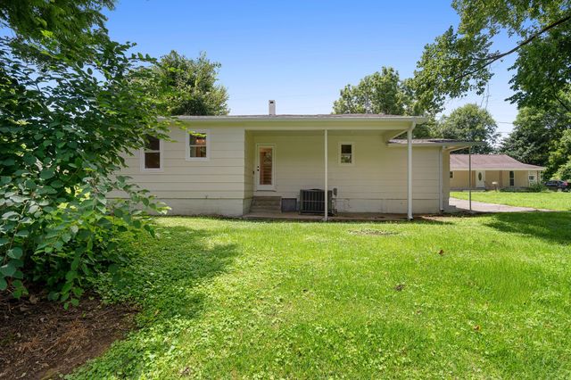 102 Lowe St, Mount Pleasant, TN 38474