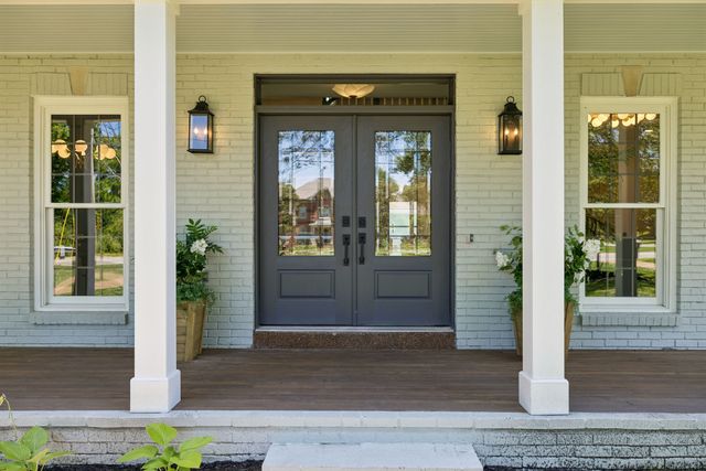 1400 Arrowhead Dr, Brentwood, TN 37027