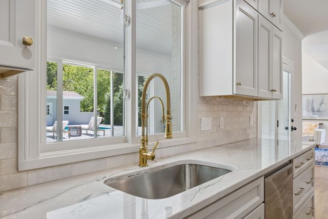 1400 Arrowhead Dr, Brentwood, TN 37027