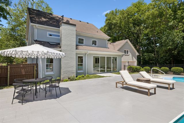 1400 Arrowhead Dr, Brentwood, TN 37027