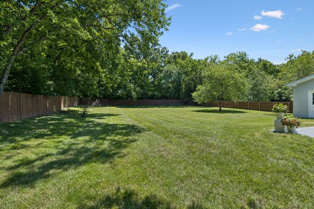 1400 Arrowhead Dr, Brentwood, TN 37027
