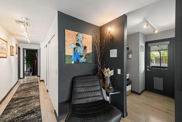 44 Country Club Drive, Palm Desert, CA 92260