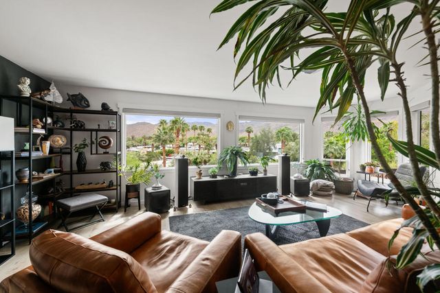 44 Country Club Drive, Palm Desert, CA 92260