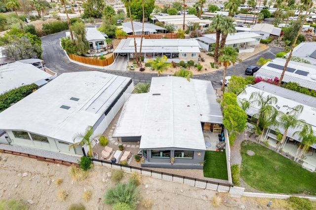 44 Country Club Drive, Palm Desert, CA 92260