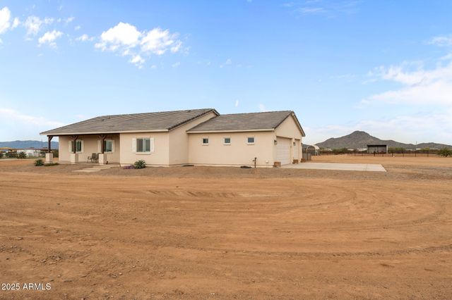 46130 W TROTTER Road, Wickenburg, AZ 85390