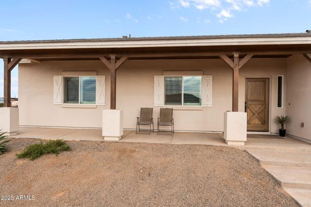 46130 W TROTTER Road, Wickenburg, AZ 85390