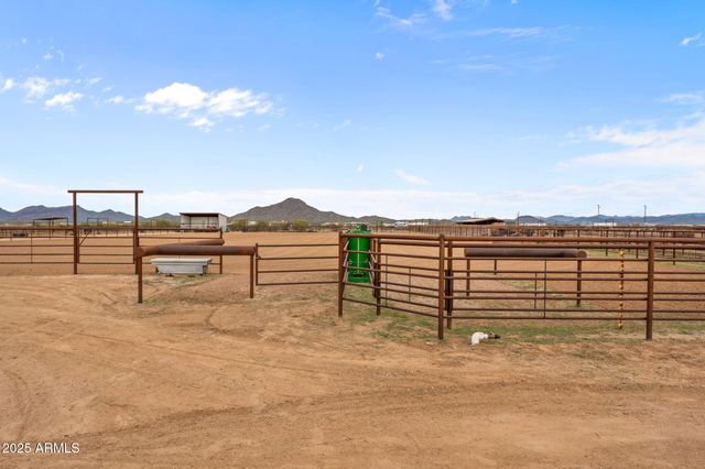 46130 W TROTTER Road, Wickenburg, AZ 85390