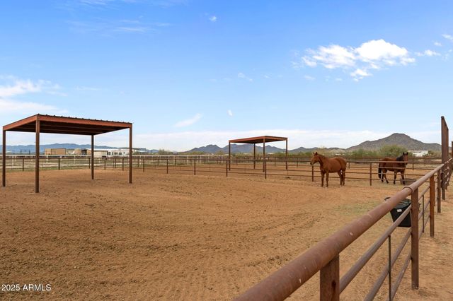 46130 W TROTTER Road, Wickenburg, AZ 85390